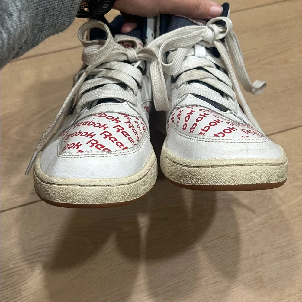 Retro Reebok Mids Size 6